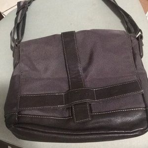 Light bag leather and water proof material by Tom Taylor